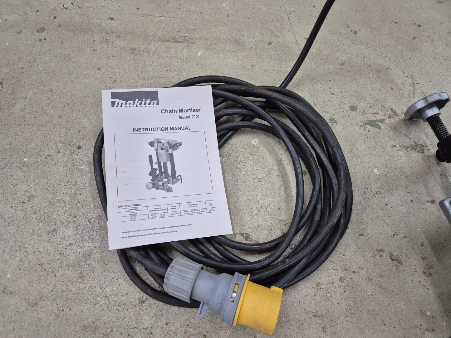 Makita 7101 - Chain Mortiser