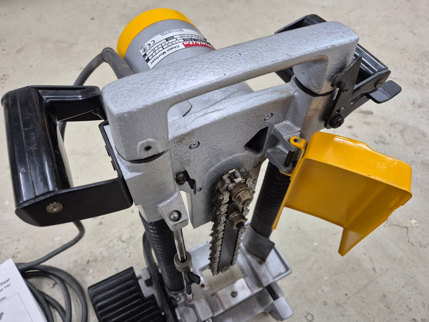 Makita 7101 - Chain Mortiser
